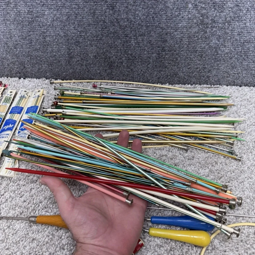 HUGE LOT ‎ crochet knitting needles hooks metal wood plastic  (READ)